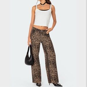 EDIKTED Low Rise Leopard Print Wide-Leg Pants